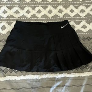 Nike Size Small Black Tennis Skirt